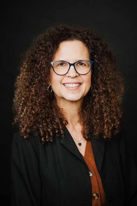 260413 Nancy Lacoursiere 450